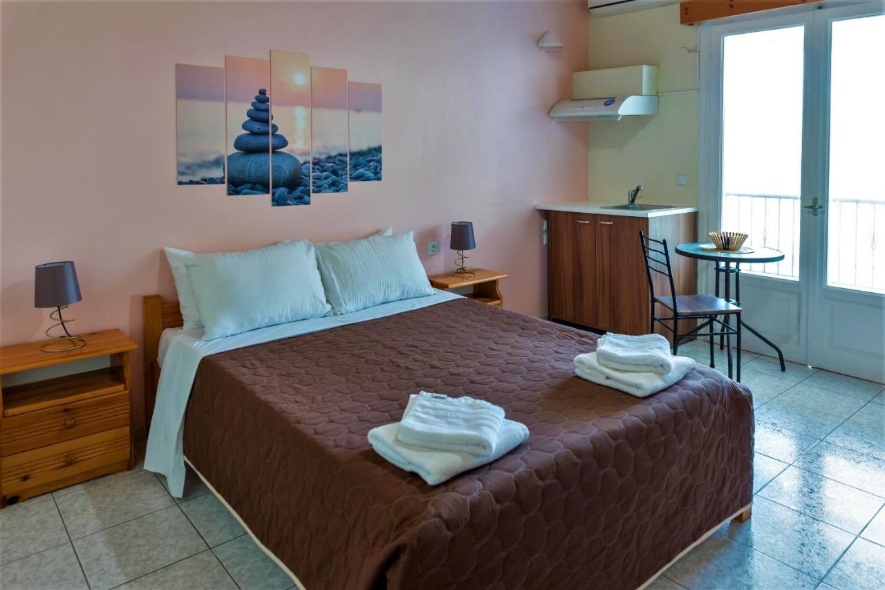 Zois Apartments Nikiana Bagian luar foto