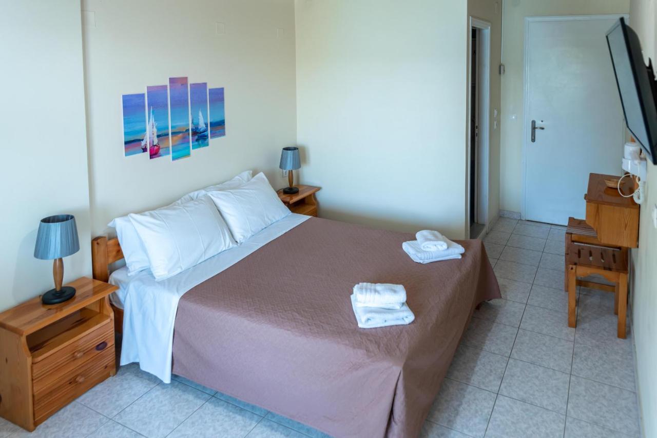 Zois Apartments Nikiana Bagian luar foto