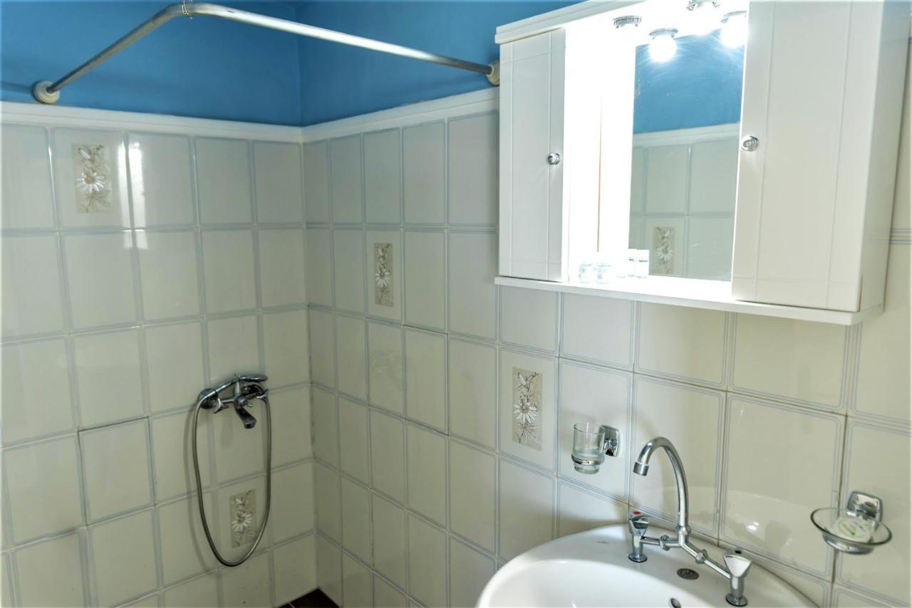 Zois Apartments Nikiana Bagian luar foto